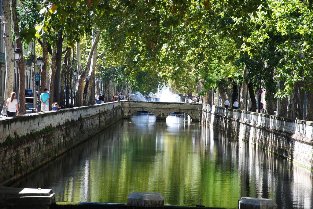 Kyriad Nimes Centre Exterior foto